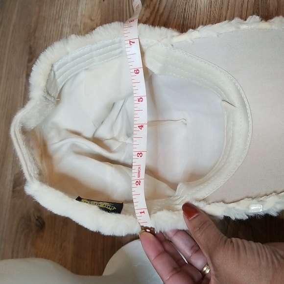 Big Bear Pom Pom White Faux Fur Baseball Cap - Picture 6 of 9